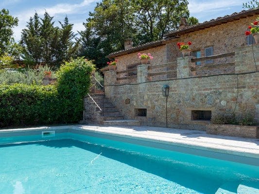 L Oliveta Florence villas with pools