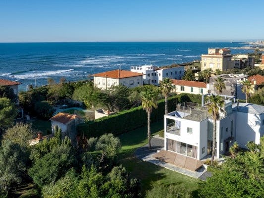 Villa Sabrina villa with beach view