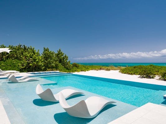 Seaclusion - Grace Bay villa with games room and pool