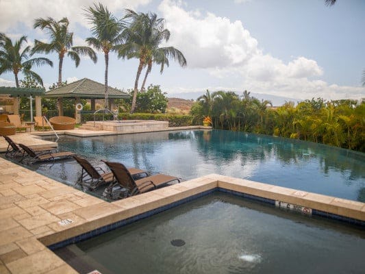 Villas in Hawaii with private pools Big Island 9