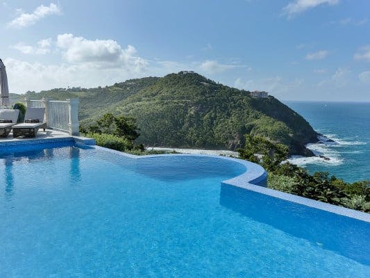 Cayman Villa Cap Estate villas with sea views
