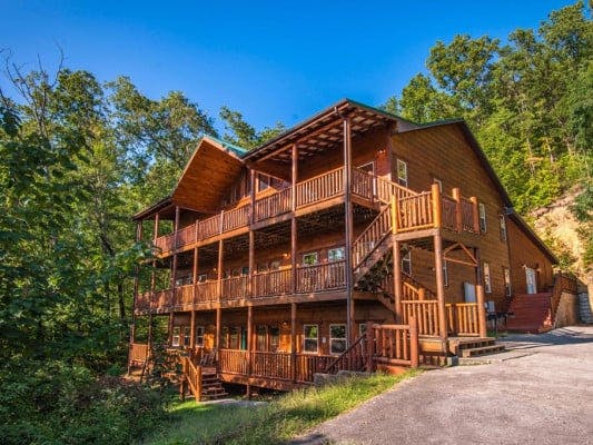 Pigeon Forge 84 Pet friendly summer vacation rentals