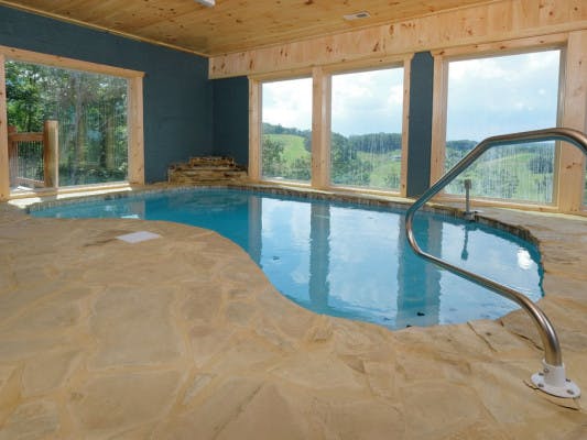 Pigeon Forge 87 cabin with indoor pool