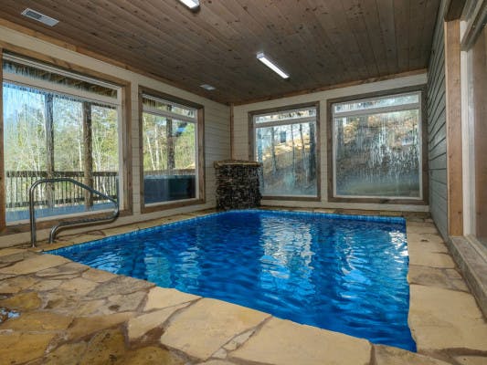 Pigeon Forge 102 cabin with indoor pool