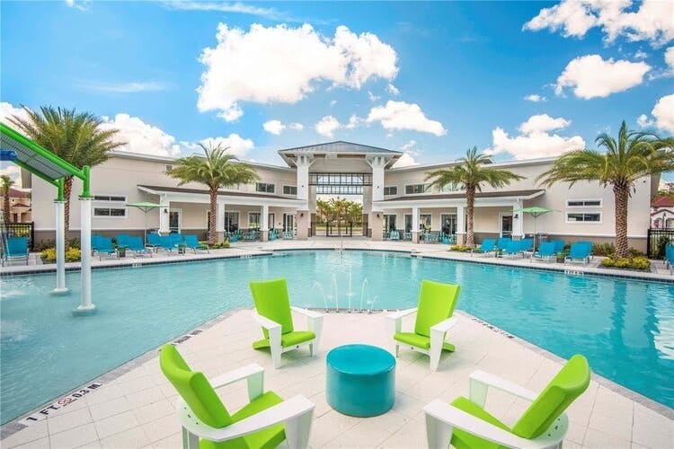 veranda palms pool and seating area