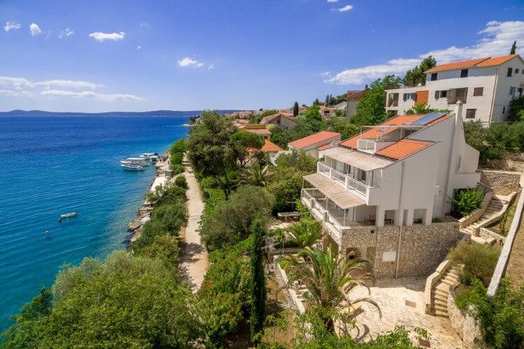 Split 1 sea view villa