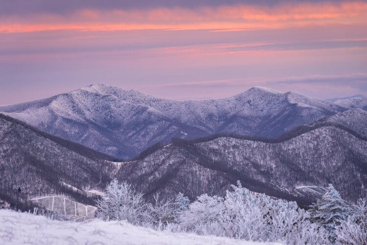 Tennessee mountains covered in snow