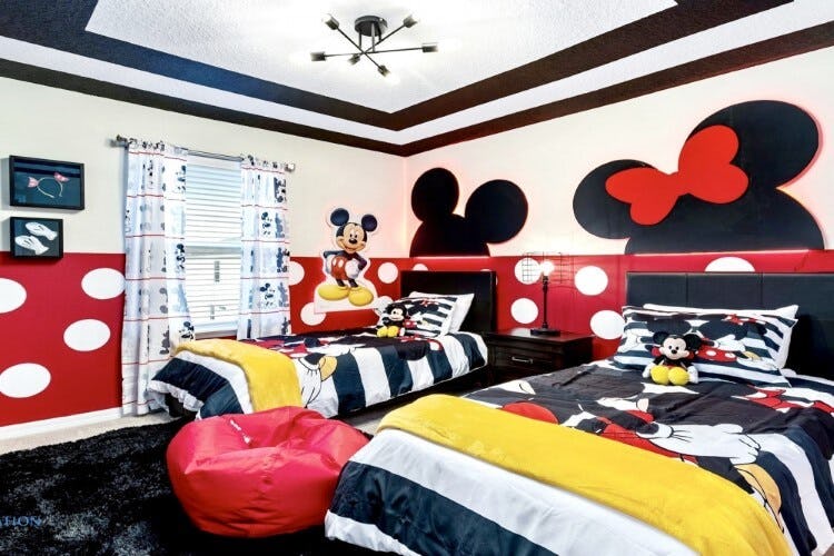Windsor Island Resort 78 Disney themed bedroom