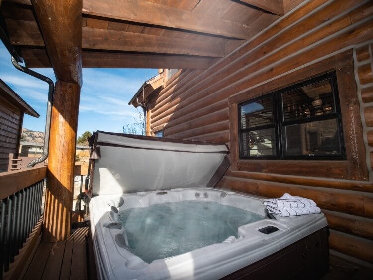 Estes Park 15 cabin rental with hot tub