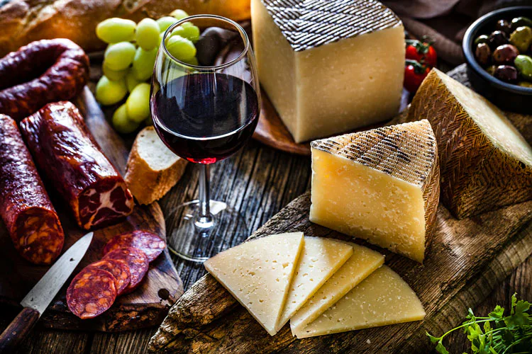 Wine, cheese and charcuterie Top Villas concierge services