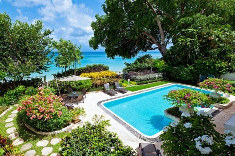 Gibbes beach - bonavista villa with pool overlooking the sea