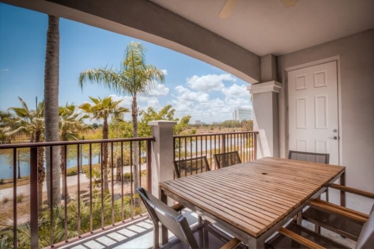 Vista Cay 70 balcony area with table and chairs