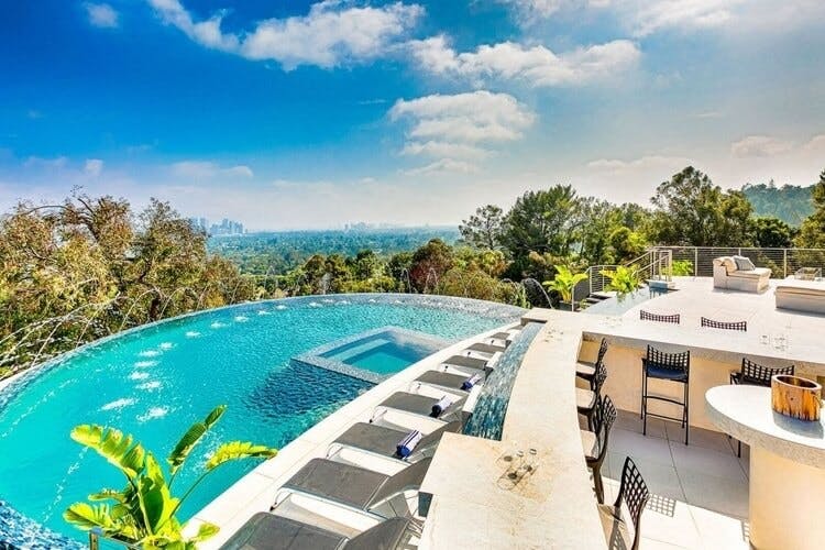 los angeles 8 villa with pool overlooking the sea