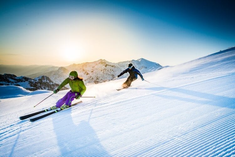 Two skiers on a mountain