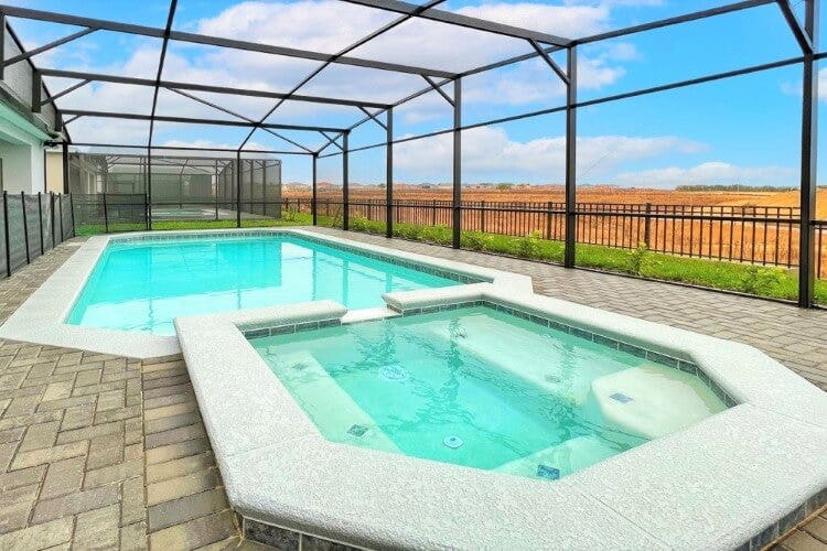 Windsor Island Resort 98 covered pool area