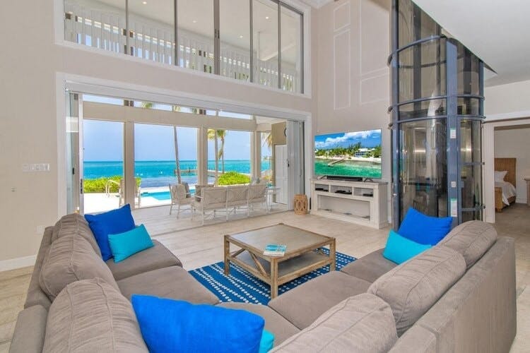 Abita Kai, Cayman Islands villa with elevator