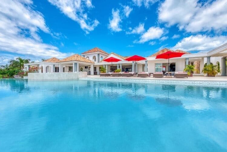 Just In Paradise villa rental with infinity pool