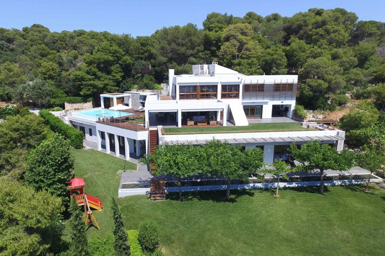 Large Terra Creta Crete villa with garden
