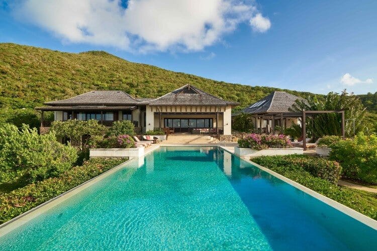 Canouan Estate 7 villa with infinity pool