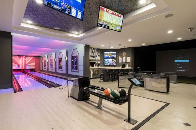 Top Villas with bowling Alleys luxury vacation rentals Orlando