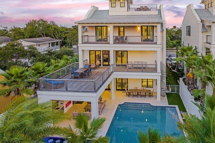 10 Best Large Vacation Rental Homes for Family Reunions in 2027
