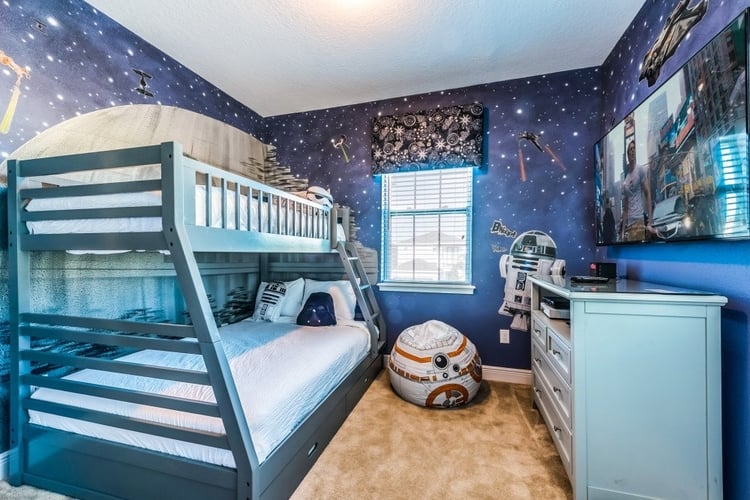 Encore resort is one of the best resorts in Orlando for families, star wars themed room