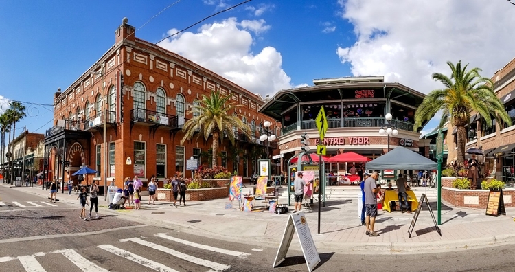 Tampa is just one of the places where you'll find free things to do in Florida 