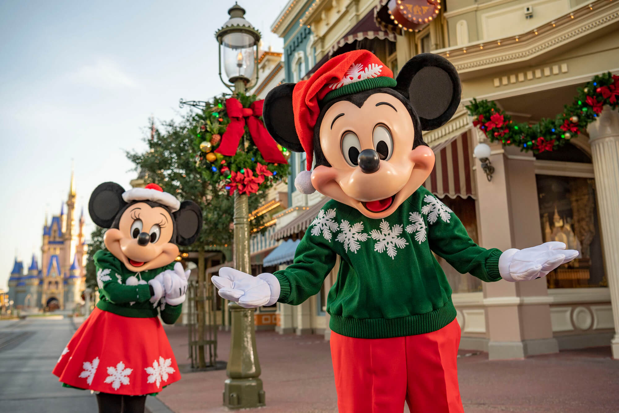 The Mall at Millenia gets Ready for the Holiday Season