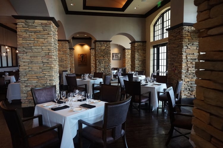 7593 chophouse interior