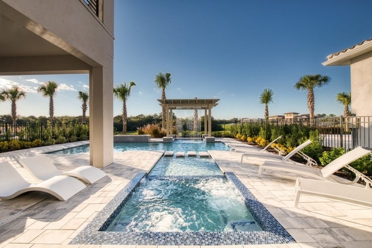 Bears Den is an inclusive enclave of Golf villas overlooking the best golf resorts in Orlando!