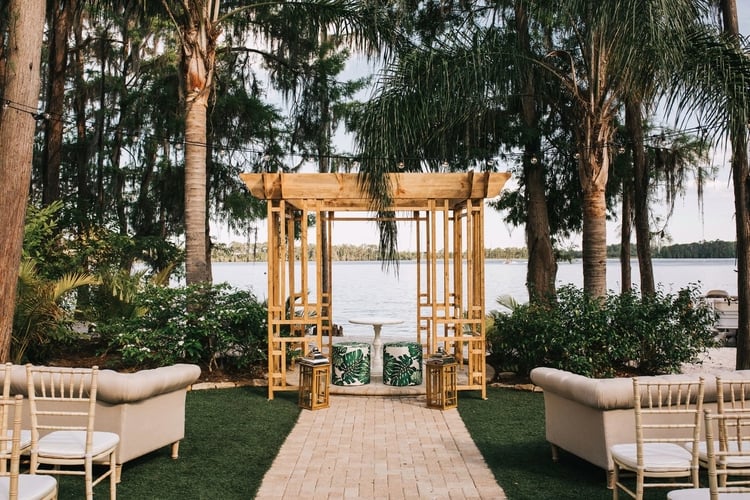 Paradise Cove is one of the best wedding venues in Orlando