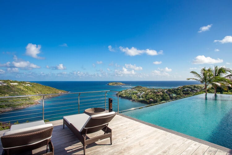 St Barts is known as being expensive, but that doesn't mean you can find ways to enjoy a cheap Caribbean vacation here.