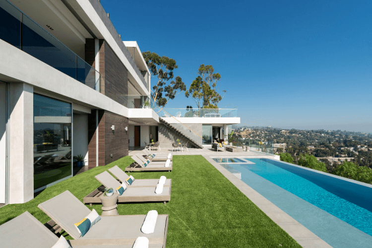 A stylish Los Angeles villa with an infinity pool overlooking the L.A. hillside