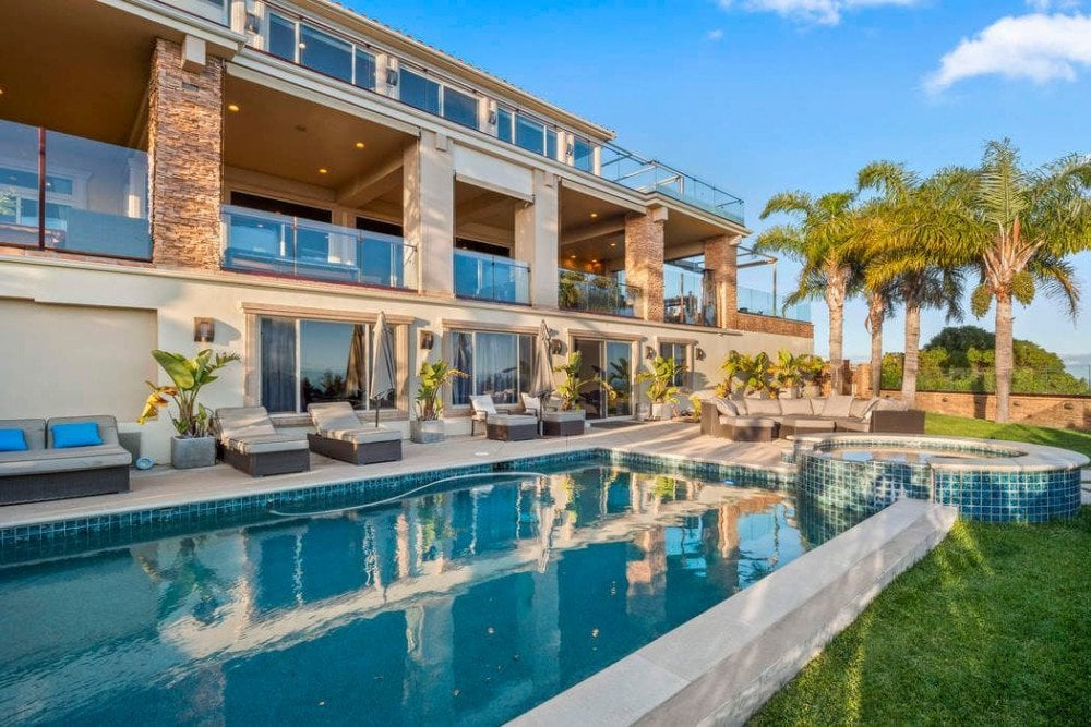Malibu villa with large private pool