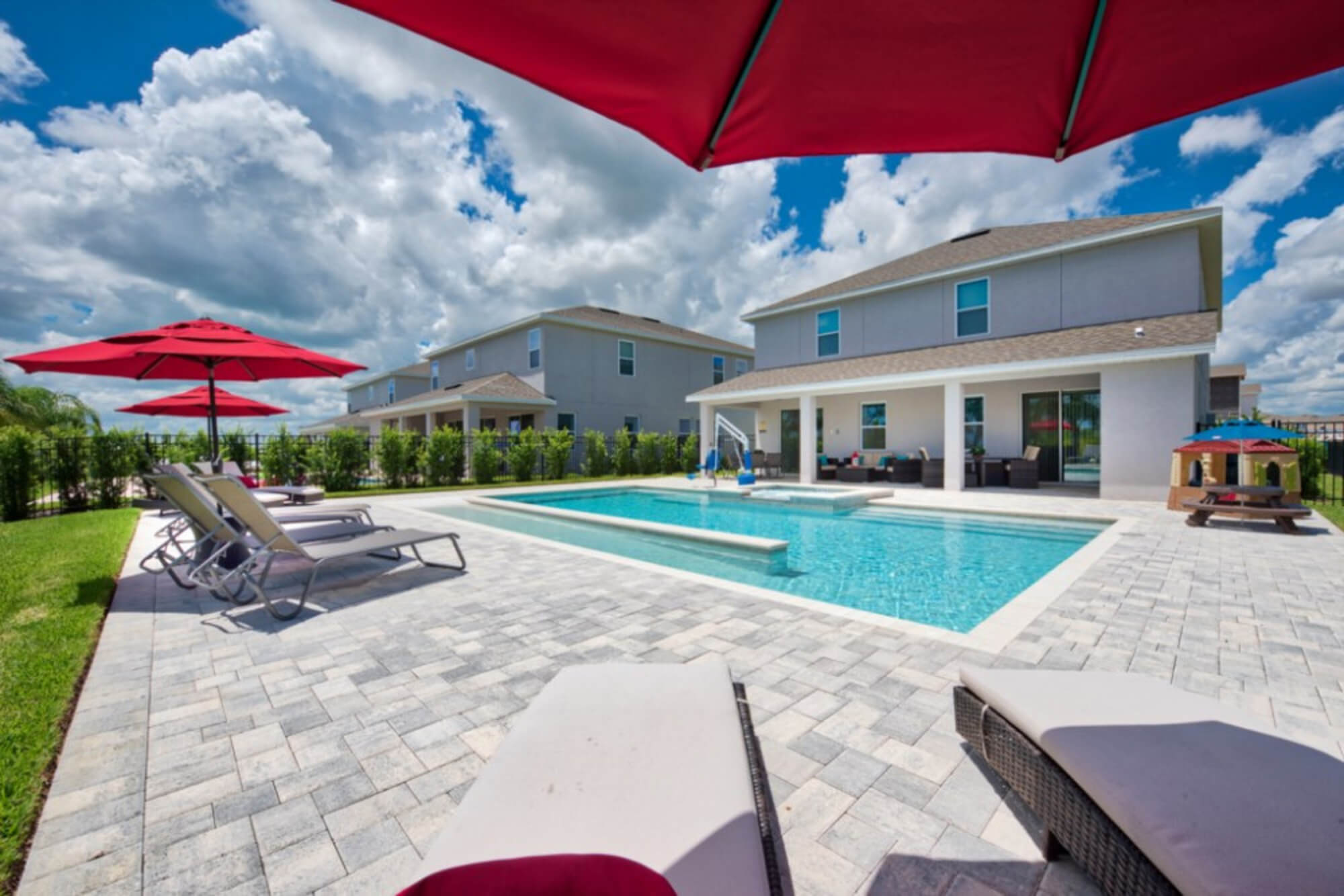 Encore Resort 634 accessible vacation home in Orlando with ramp-entry pool