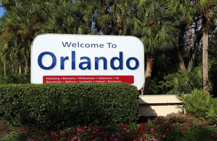 A welcome sign at Orlando Airport