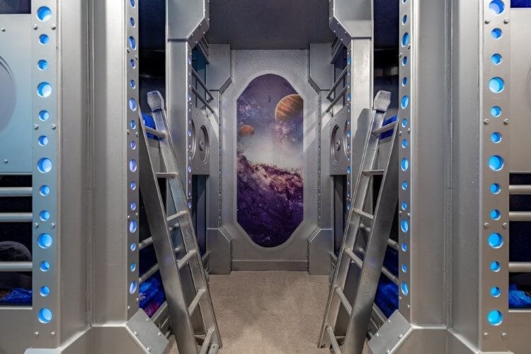 A space adventure-themed bedroom