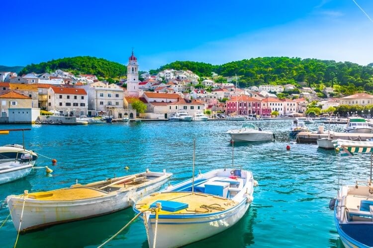 Fishing boats in a harbor in Brac