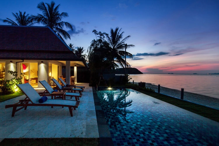 Bangrak 3291 villa with infinity pool and sea view