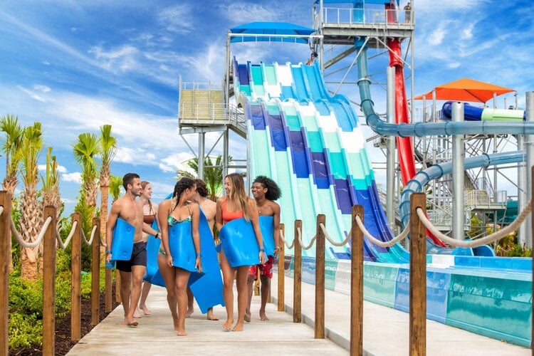 H20 Live! water park in Margaritaville is one of the best Orlando resorts with water park