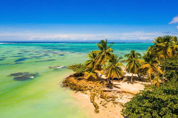 Golden sand beach in St Vincent - the best places to visit in May