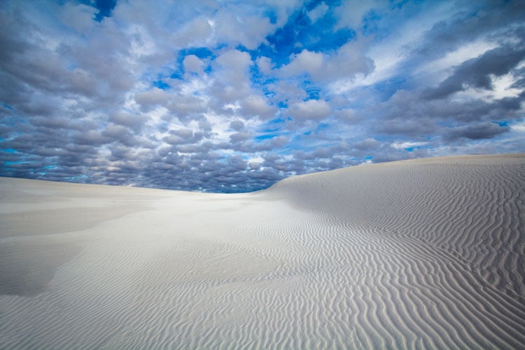 The best places to visit in November - white sand dunes at White Sands National park
