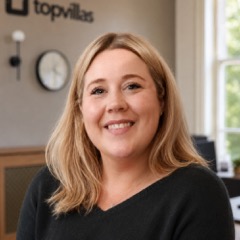 Naomi Osborne, Guest Experience